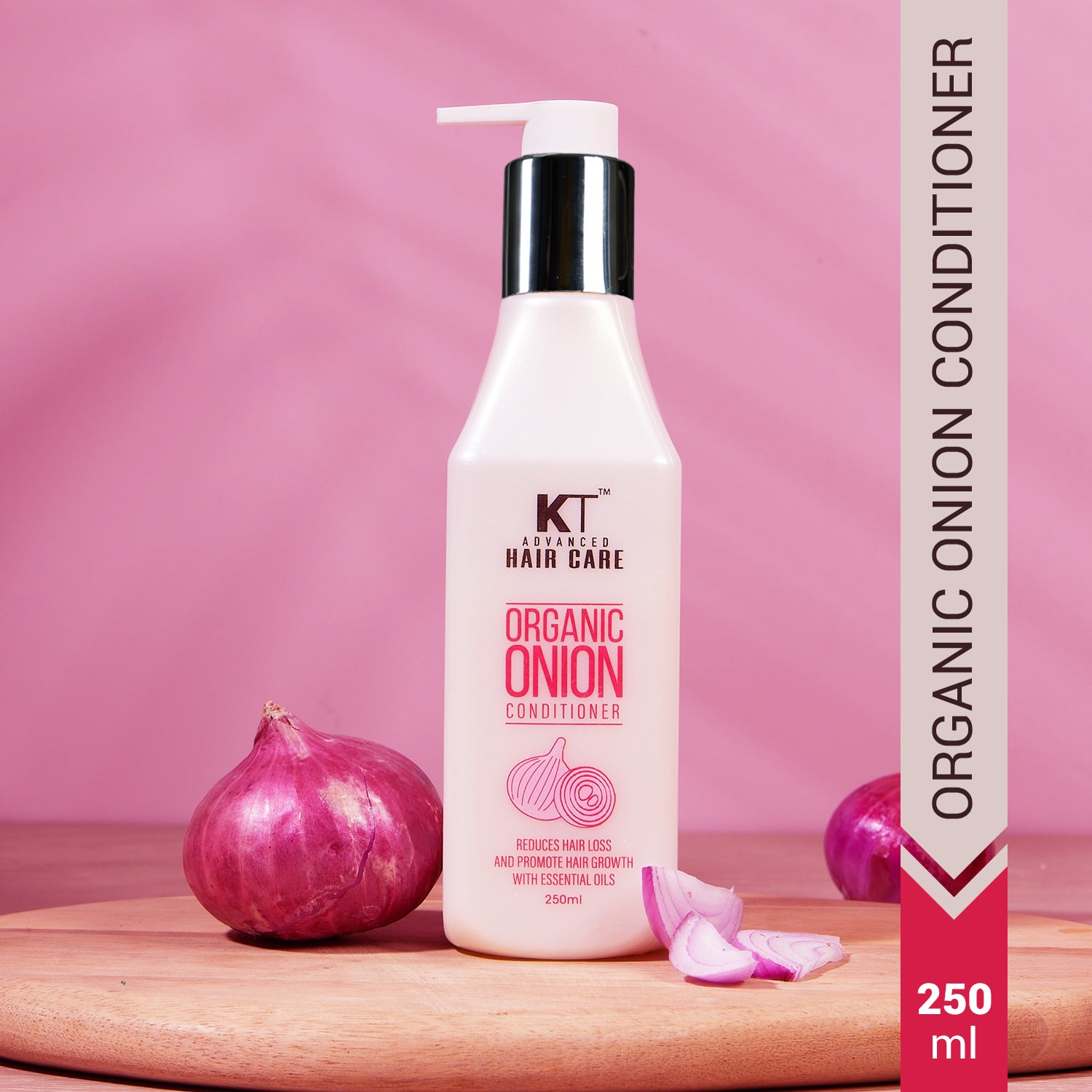 Organic Onion Conditioner | Infused with Essential Oils & Aloe Vera | Controls Hair Fall & Strengthens Hair | Sulfate-Free, Paraben-Free | 250ml