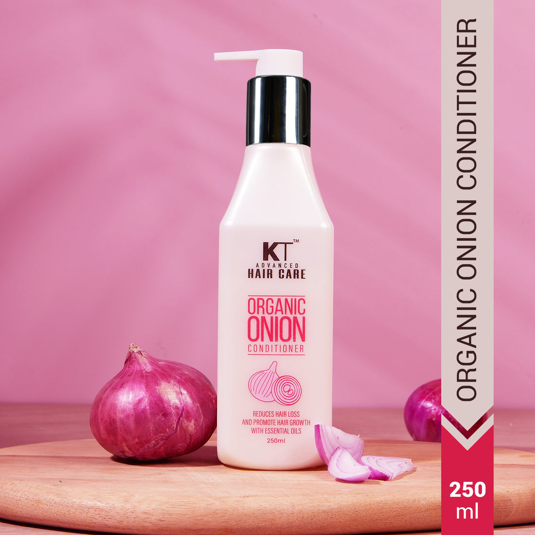 Organic Onion Conditioner | Infused with Essential Oils & Aloe Vera | Controls Hair Fall & Strengthens Hair | Sulfate-Free, Paraben-Free | 250ml