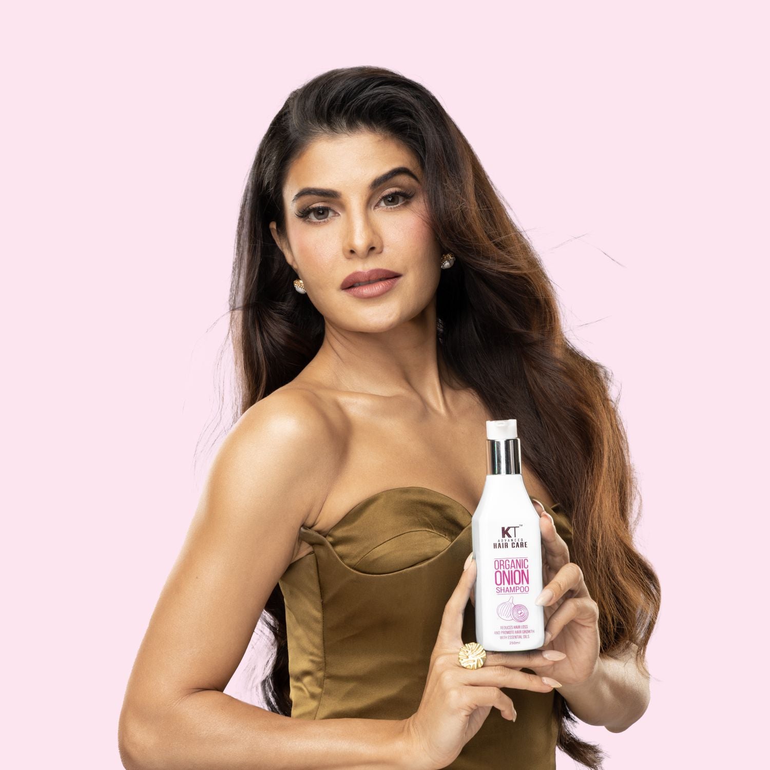 Organic Onion Shampoo | Infused with Essential Oils &amp; Aloe Vera | Controls Hair Fall &amp; Strengthens Hair | Sulfate-Free, Paraben-Free | 250ml